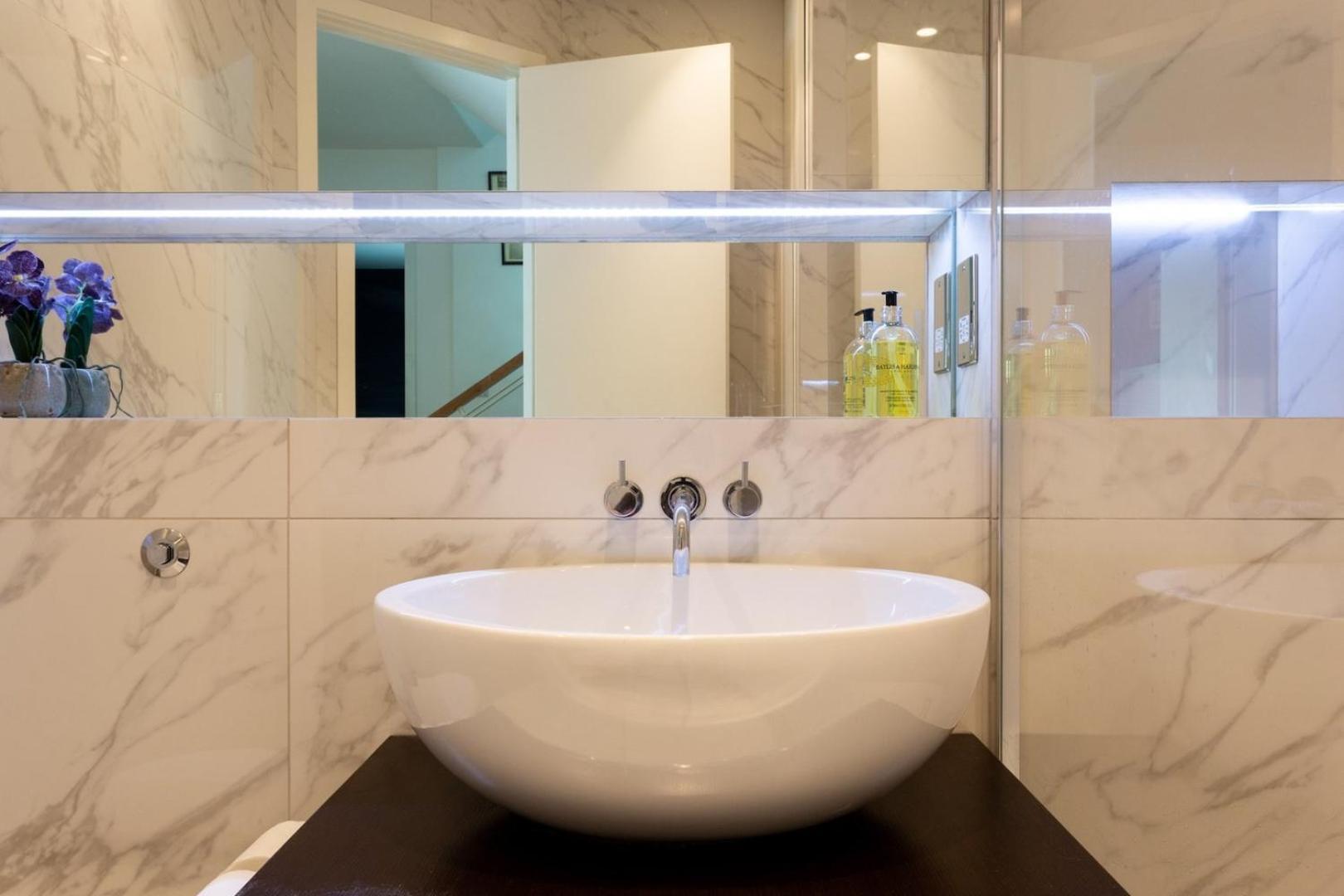 New Stunning 5Bd Mews House Villa London Bagian luar foto